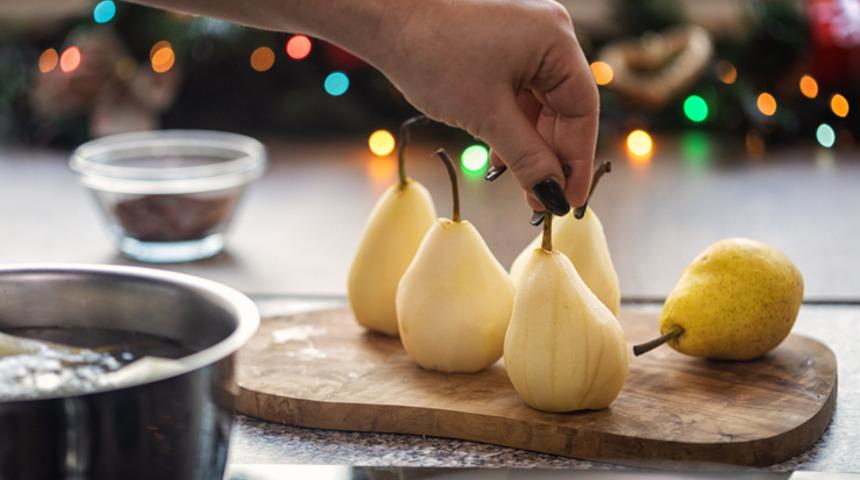 Armut tatlısı nasıl yapılır? Zuhal Topal'la Yemekteyiz armut tatlısı malzemeleri ve tarifi!
