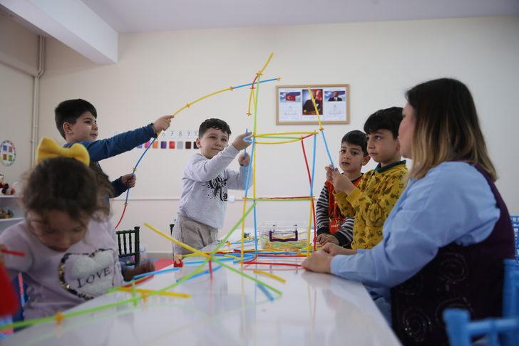 Kırklareli'nde öğrenci yurdu depremzede çocuklara okul oldu