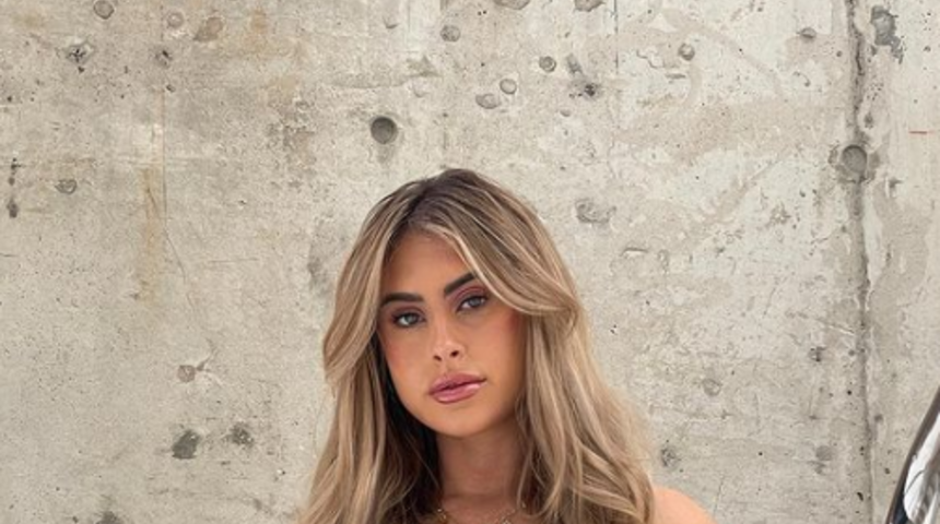 Vücut pozitifliğini savunan fenomen Ariella Nyssa, bikinili paylaşımıyla sosyal medyayı salladı! “Yeterliyim”