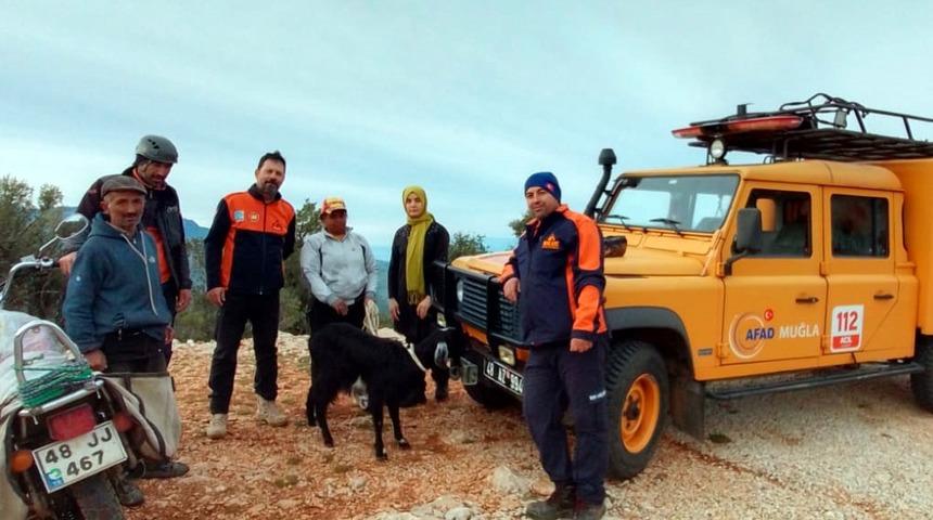 Muğla'da kayalıklarda mahsur kalan keçi kurtarıldı