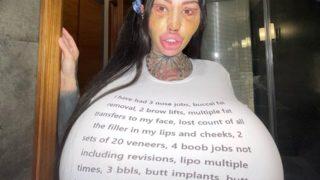 Dünyanın en büyük vajinasına ve göğüslerine sahip olan fenomeni yine rahat durmadı! Yeni saç stilini göstermek istedi ama...