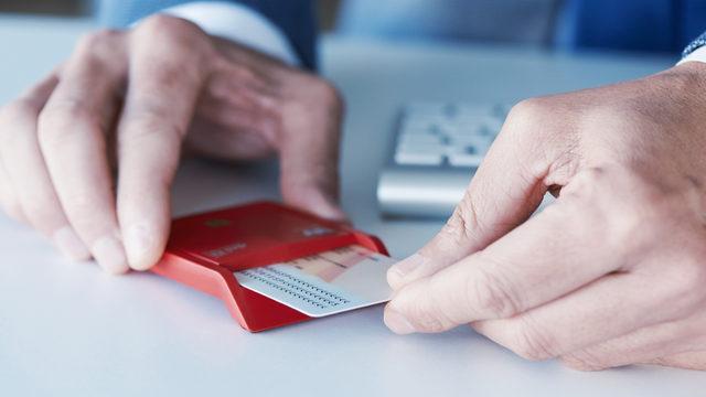 Kayıp kimlik yenileme nasıl yapılır, ücreti ne kadar? Kayıp kimlik yenileme için gerekli belgeler nelerdir, randevu nereden alınır?