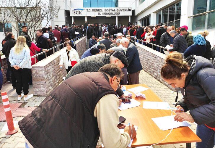 Çalışma Bakanlığı’ndan EYT açıklaması: Emekli Sandığı ve Bağ-Kur’lu EYT’lileri ilgilendiriyor: ‘Onlar da kapsama dahiller…’
