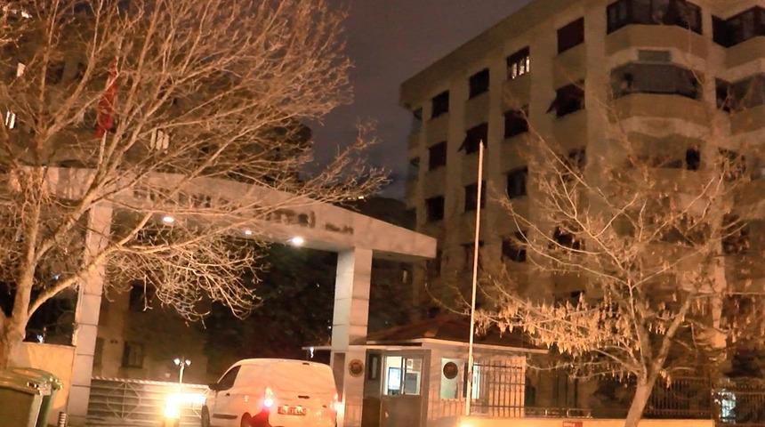 Üsküdar'da saplantılı aşık dehşeti! 1 yıl önce ayrıldığı sevgilisini öldürüp intihar etti