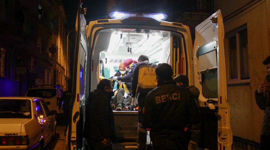 Uşak'ta bıçaklı kavgada 1 kişi ağır yaralandı