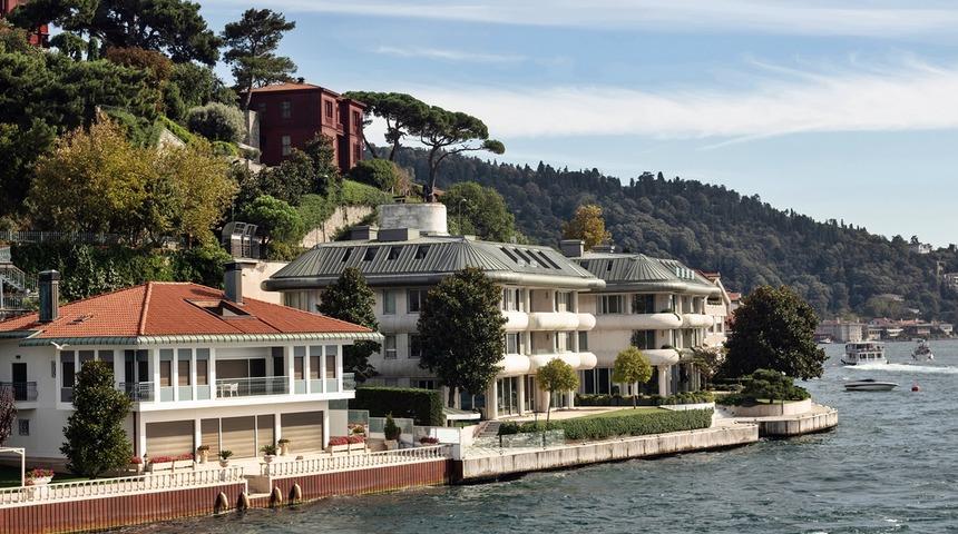 On milyonlara da satılan var, yüz milyonlara da! İstanbul depremi korkusu harekete geçirdi: Yalı sahipleri Boğaz’dan tek tek ayrılıyor