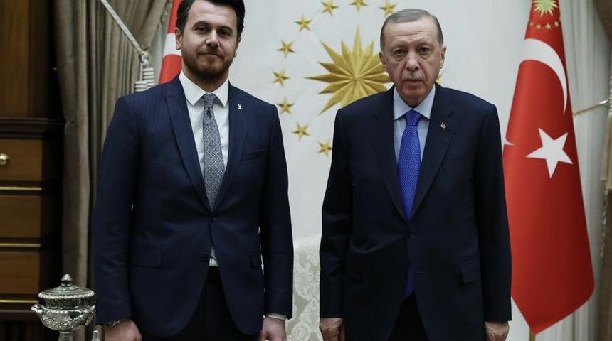 SON DAKİKA: İç Anadolu, Marmara, Doğu... AK Parti'den seçim hamlesi! 4 başkan görevden alındı, 1 başkan ise görevinden ayrıldı işte isimleri...