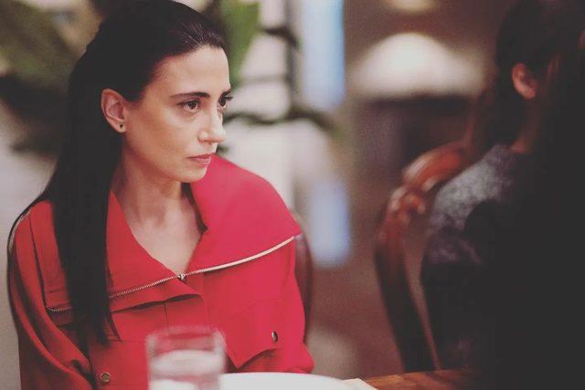 Kızılcık Şerbeti'nin Nursema'sı Ceren'i bir de Instagram'da görün! Mini elbisesiyle olay oldu: 'Of abla napıyosun'