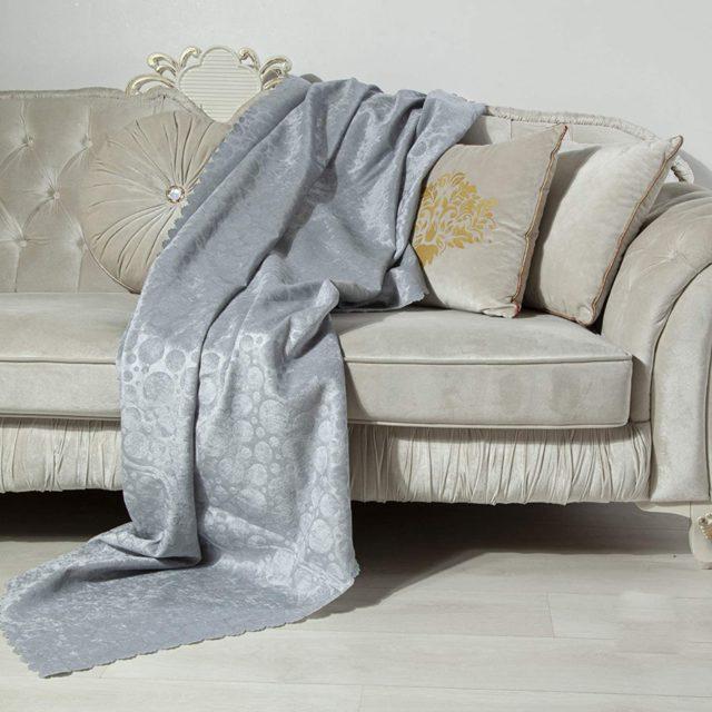 Evinizin havasını değiştirecek en iyi kanepe örtüleri
