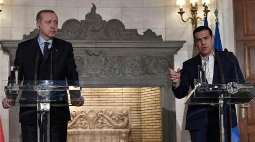 Canlı yayında tarihi restleşme!