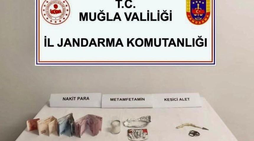 Bodrum’da uyuşturucu operasyonunda: 4 gözaltı