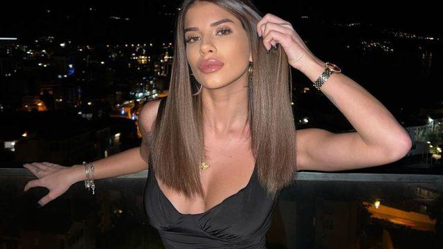 Fenomen İdil Naz Kaluç ceketini açıp göğüs dekolteli poz verdi! Sosyal medyadan paylaştı