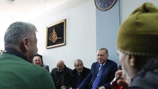 Cumhurbaşkanı Erdoğan'dan Fatih'te esnaf ziyareti!