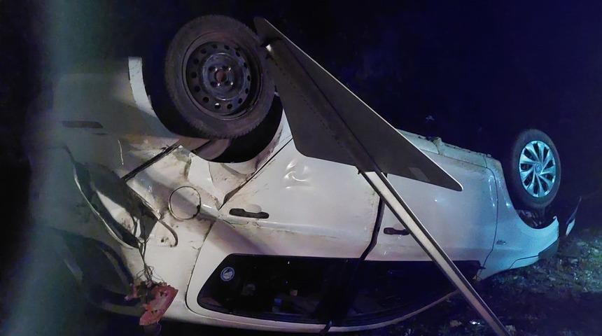 Karabük'te devrilen otomobildeki 4 kişi yaralandı