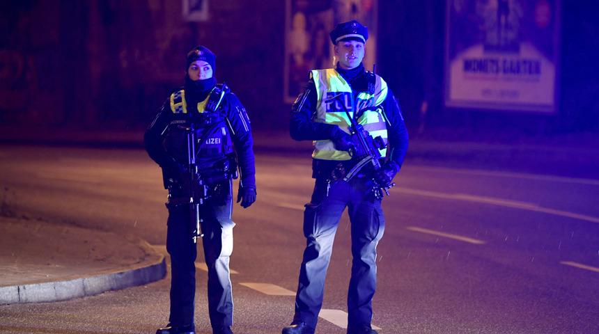 Almanya'da kiliseye saldırı! Çok sayıda ölü ve yaralı var