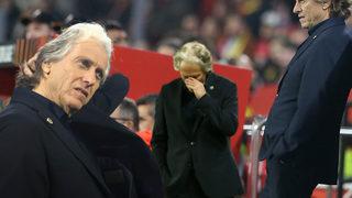 Spor yazarları Sevilla-Fenerbahçe maçını değerlendirdi! Sarı-Lacivertliler'in teknik direktörü Jorge Jesus'a çarpıcı sözler... Korkak bir hoca olmasaydı...