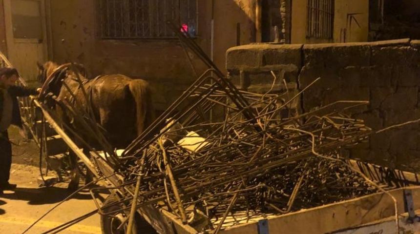 At arabasıyla inşaat malzemelerini &ccedil;alıyordu, yakalandı