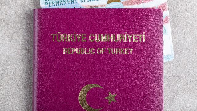Green Card kazanıp gitmemek mümkün mü? Green Card mülakatından sonra Amerika'ya gitmezsem ne olur, Green Card çıktıktan sonra iptal olur mu?