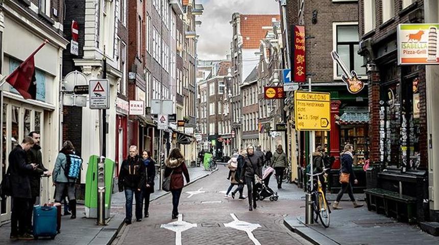 Hollanda tüm koronavirüs tedbirlerini yürürlükten kaldırdı!