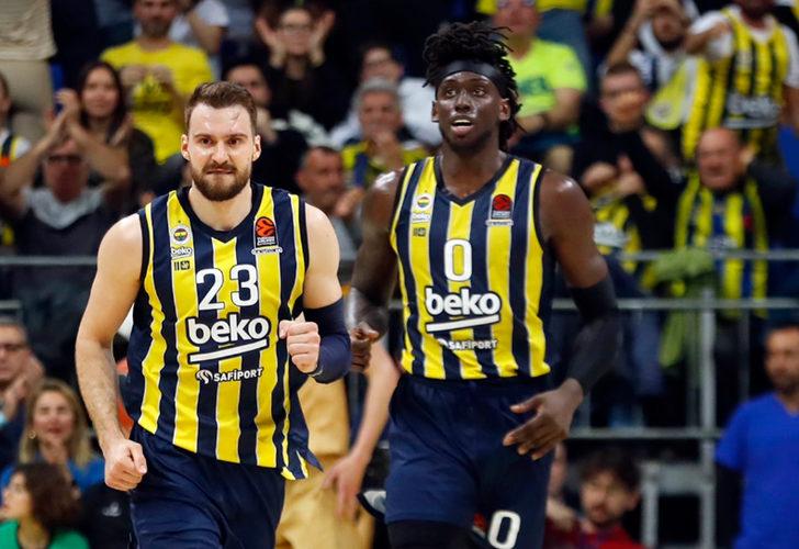 Fenerbahçe Beko-Barcelona karşısında 17 sayı geriden gelip kazandı!