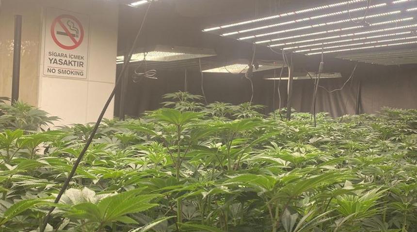 Sanayi sitesinde uyuşturucu imal ettiler! Piyasa değeri dudak uçuklattı