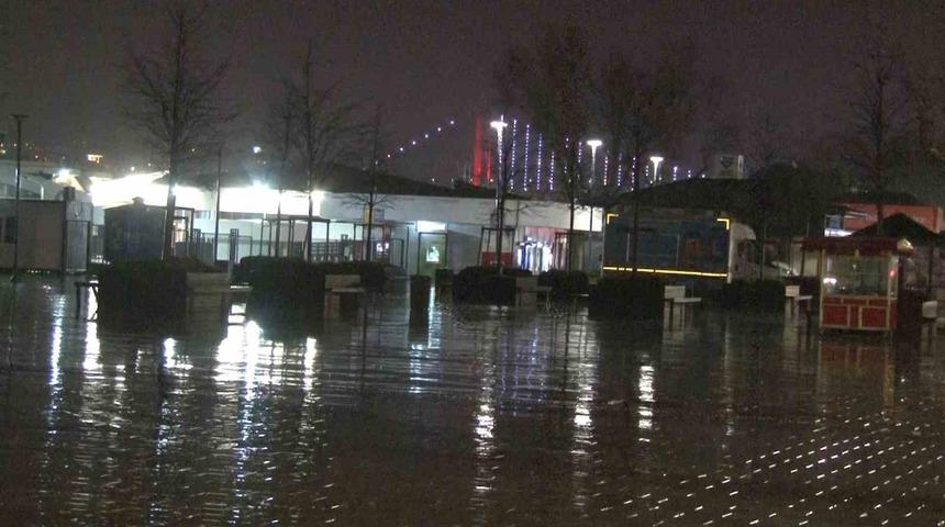 İstanbul’da beklenen yağış başladı