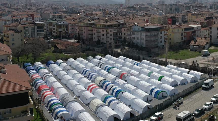 Çadırlar hakkında 'logo' iddiaları gündem olmuştu! MEB'in açıklaması sonrası Resmi Gazete'de dikkat çeken karar: Bursa İl Milli Eğitim Müdürü Serkan Gür'ün görevine son verildi