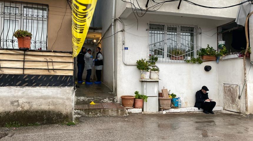 Kan donduran cinayet! 2 gün önce kavga ettiği kuzenine evinde kurşun yağdırdı