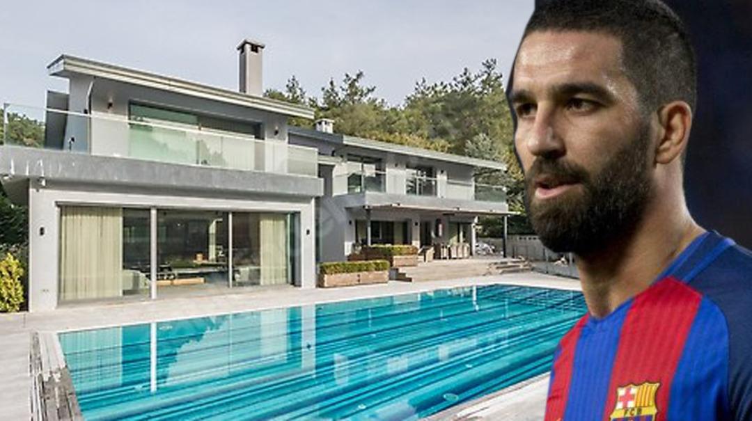 Arda Turan Sinem'le yaşamayı planladığı villasını satışa &ccedil;ıkardı! 