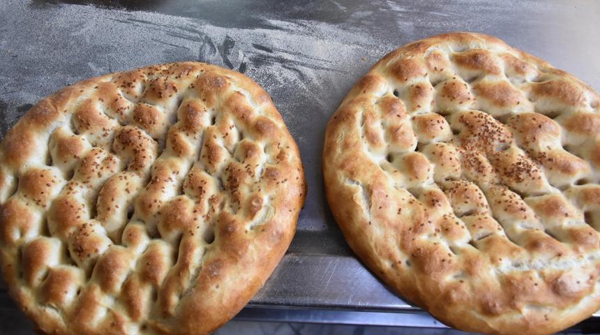 İzmir'de ramazan pidesi zamlandı! Gramaj düştü, fiyat arttı