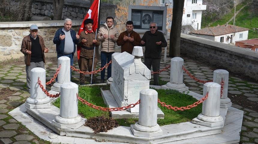 "Torundan Dedeye Vefa Yürüyüşü"nü başlatan Saffet Gümüş Gelibolu'ya ulaştı