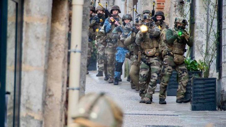 Fransa'da şehrin göbeğinde askeri tatbikat! Çok sayıda ülke katıldı