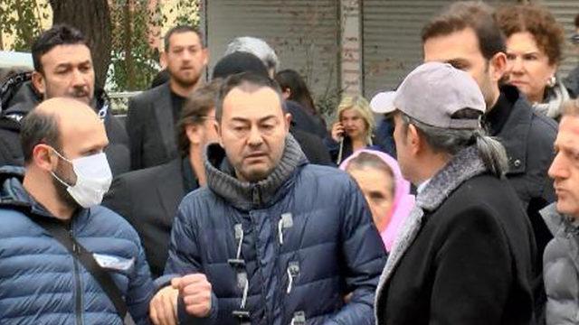 Kardeş acısı... Serdar Ortaç cenazede ayakta durmakta zorlandı