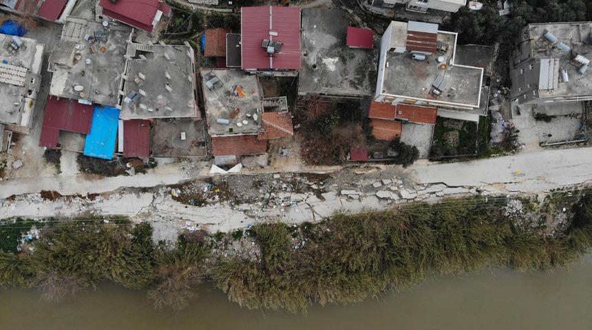 Evlerin yakınından geçiyor! Depremde bu hale geldi: "Bir araba içine düştü, biz o sesle uyandık"