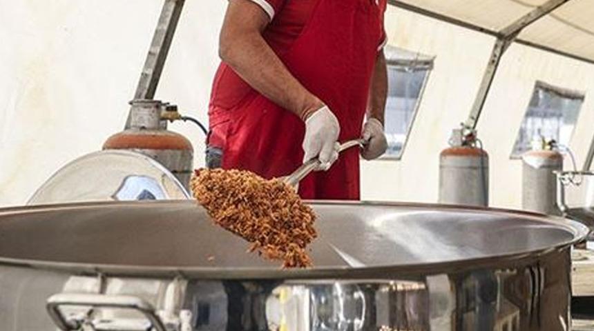 Hatay'da dağıtılan yemekten zehirlenen oldu mu? Kızılay'dan net açıklama