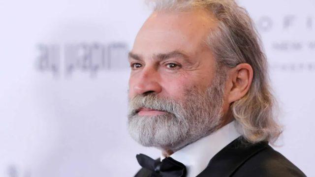 Usta oyuncu Haluk Bilginer'den üzücü haber! Sahnede fenalaşıp hastaneye kaldırıldı! İşte son durumu...