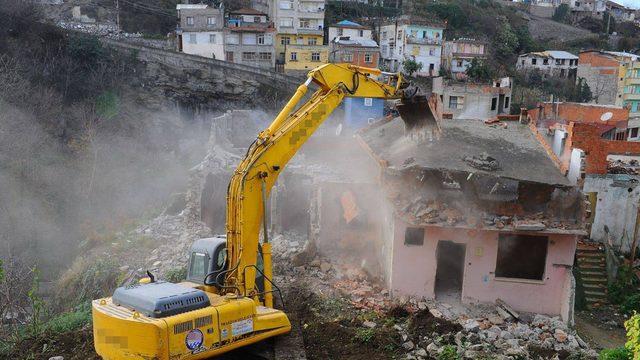 0,69 kredi faizi, 2 yıl geri ödemesi yok! İstanbul, Ankara, İzmir… Kentsel dönüşümde 3 farklı çözüm