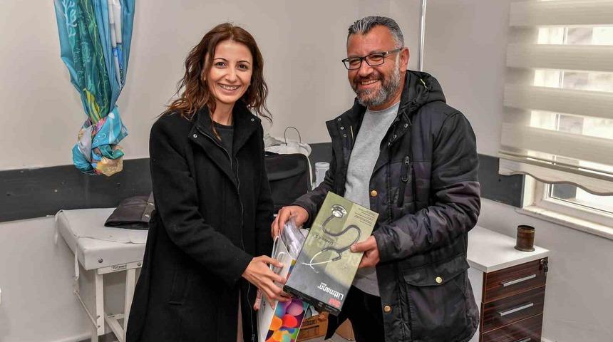 Mersin’den deprem bölgesinde sağlık çalışanlara malzeme desteği