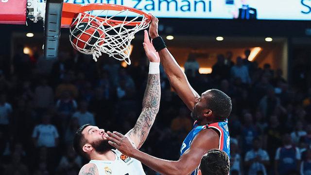 Anadolu Efes, Real Madrid'i 1 sayı farkla devirdi!