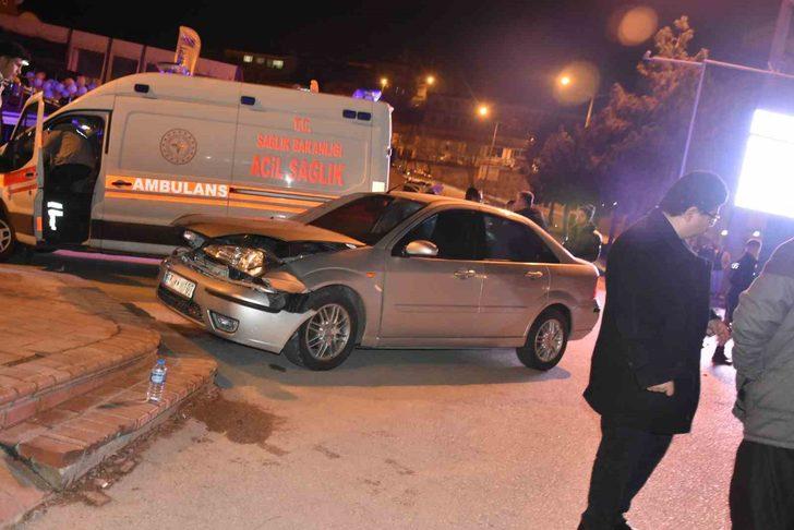 Tosya’da iki araç kafa kafaya çarpıştı: 1 yaralı