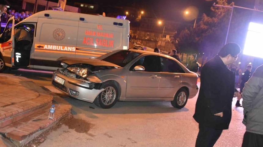 Tosya’da iki araç kafa kafaya çarpıştı: 1 yaralı