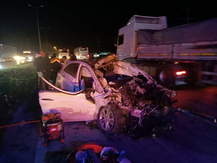 Bandırma'da zincirleme trafik kazası: 1 ölü, 2 yaralı