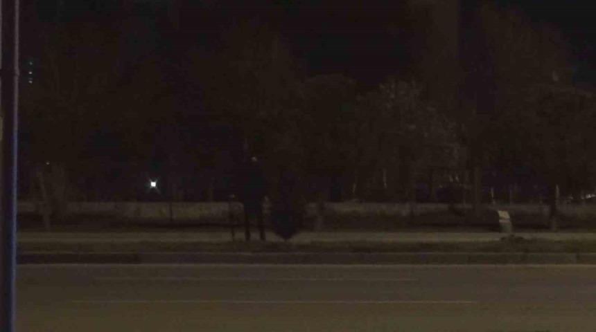 Ege Üniversitesinden randevu alamıyorum deyip tüfekle rastgele ateş açtı