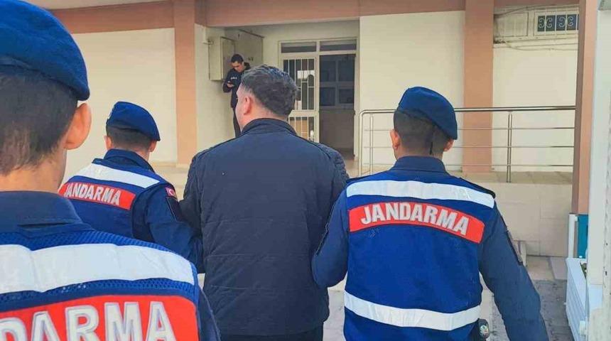 Adana’da 12 yıl kesinleşmiş hapis cezası bulunan şahıs yakalandı