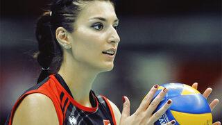 Voleybol efsanesi Neslihan Demir bakın kimle evli çıktı! Demir Yumruk'un eşi de ünlüymüş