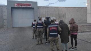 Müstehcen görüntülerini sosyal medyada paylaşacağını söyleyip... İş insanına 10 bin dolarlık şantaj