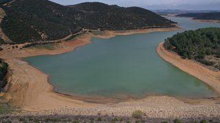 2,5 aylık suları kaldı! Kuraklığın önüne geçmek için yeni tedbirler aldılar! Uymayanlar ceza ödeyecek
