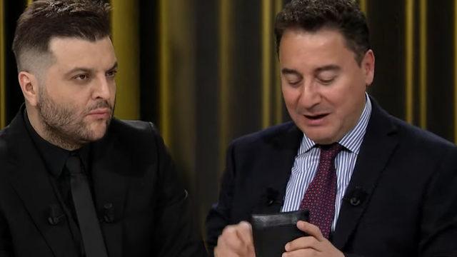 DEVA Partisi lideri Ali Babacan canlı yayında cüzdanından 200 TL çıkardı: 2009 yılında 134 dolar ediyordu, bugün 9 dolar 