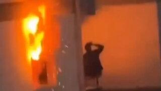 Ankara'da şaşırtan görüntü! Evi alev alev yanarken balkonda içki içmeye devam etti