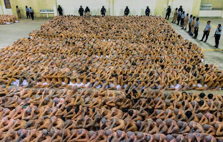 Amerika kıtasının en büyük hapishanesine 2 bin çete üyesi daha nakledildi! El Salvador Devlet Başkanı Nayib Bukele duyurdu
